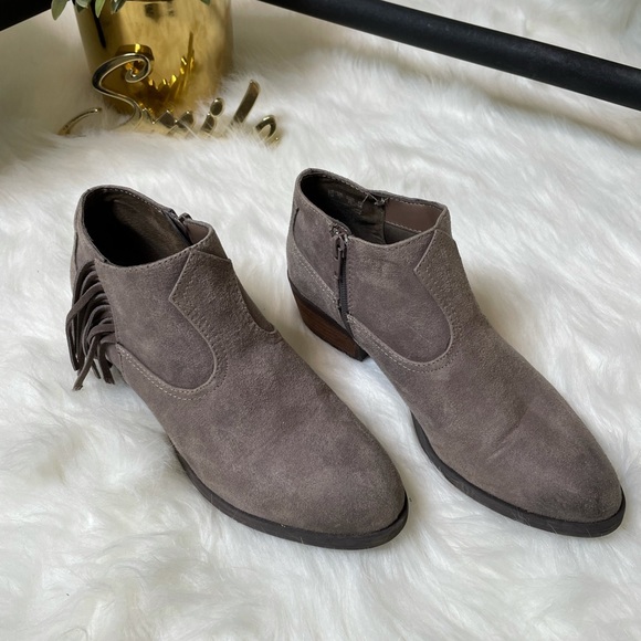Carlos Santana Shoes - Gently used cowboy ankle booties with fringes